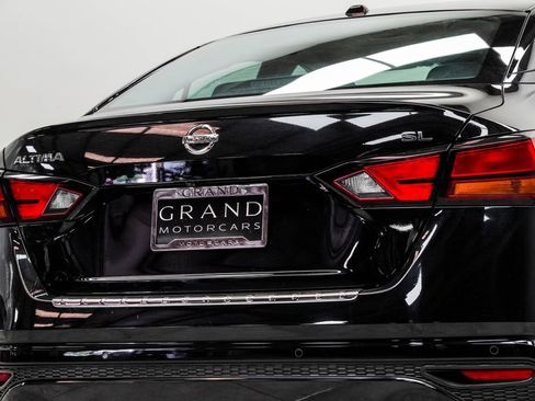 Used 2021 Nissan Altima 2.5 SL FWD image 13