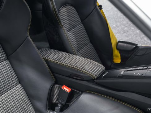 Used 2019 Porsche 911 GT3 RS image 32