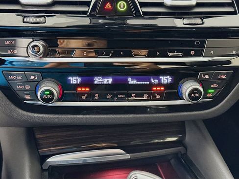 Certified 2023 BMW 540i w/ Premium Package image 16