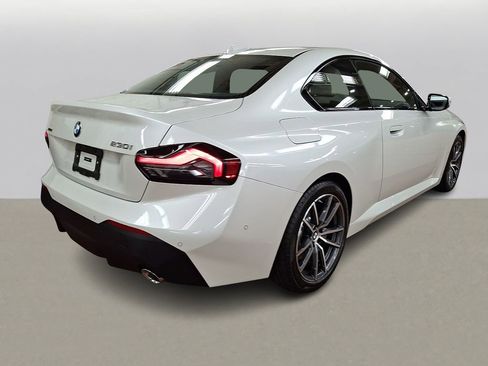 Used 2025 BMW 230i xDrive Coupe w/ Premium Package image 5