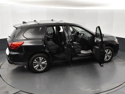 Used 2020 Nissan Pathfinder S FWD image 6