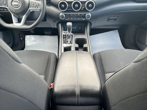 Used 2024 Nissan Sentra SV FWD image 30