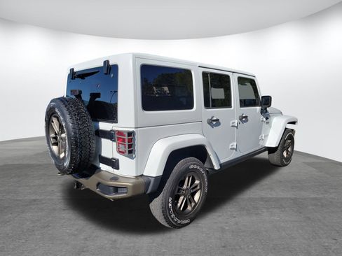 Used 2017 Jeep Wrangler 75th Anniversary image 22