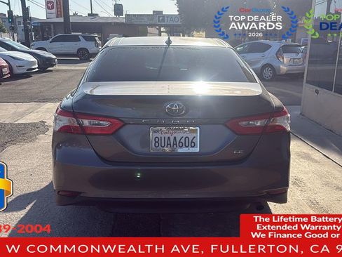 Used 2020 Toyota Camry LE FWD image 10