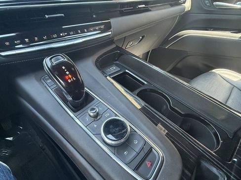Used 2021 Cadillac Escalade ESV Sport w/ Driver Assist Tech Package AWD/4WD image 8