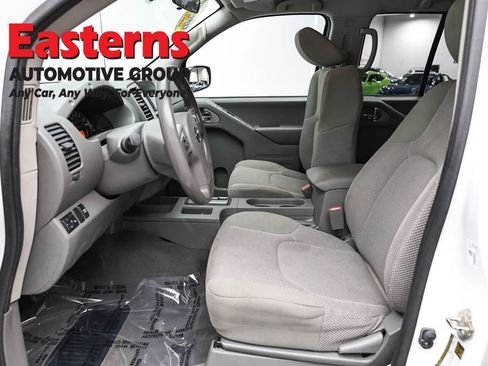 Used 2019 Nissan Frontier SV RWD image 14