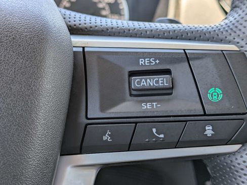 Used 2024 Mitsubishi Outlander SE Black Edition FWD image 29