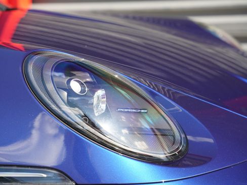 Used 2022 Porsche 911 GT3 image 11