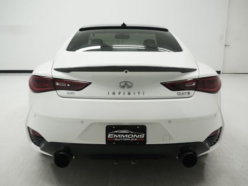 Used 2021 INFINITI Q60 Red Sport 400 w/ Carbon Fiber Package AWD/4WD image 5