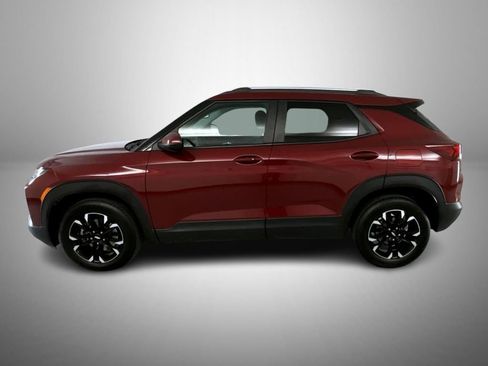 Certified 2023 Chevrolet TrailBlazer LT w/ Convenience Package FWD image 8