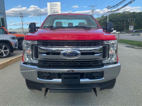 Used 2019 Ford F250 XL w/ STX Appearance Package AWD/4WD image 2