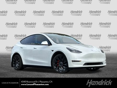Used 2023 Tesla Model Y Performance image 1