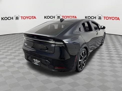 Used 2024 Toyota Prius Prime FWD image 8