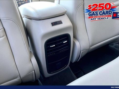 Used 2017 Lincoln MKC Select w/ Select Plus Package AWD/4WD image 34