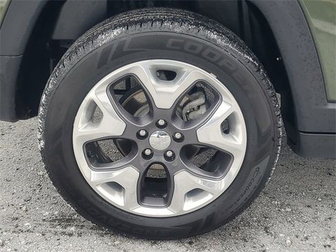 Used 2020 Jeep Compass Limited image 6