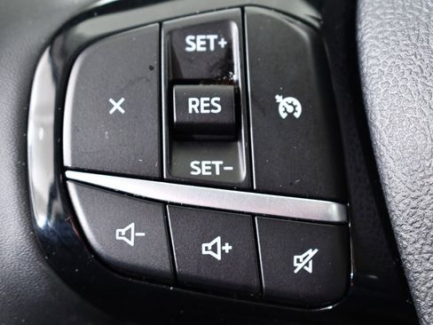 Used 2022 Ford Escape SE w/ SE Sport Appearance Package image 31