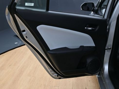 Used 2022 Toyota Prius LE FWD image 33