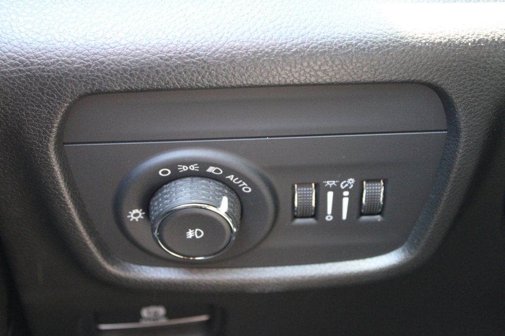 Used 2021 Jeep Grand Cherokee L Overland AWD/4WD image 32