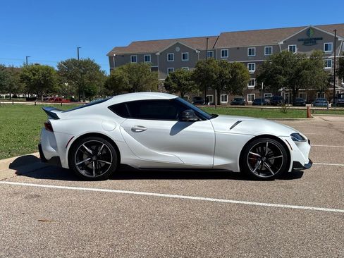 Used 2020 Toyota Supra Premium w/ Driver Assist Package image 5