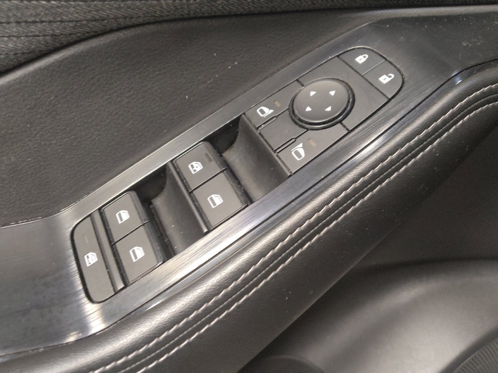 Used 2023 Nissan Rogue SV FWD image 27
