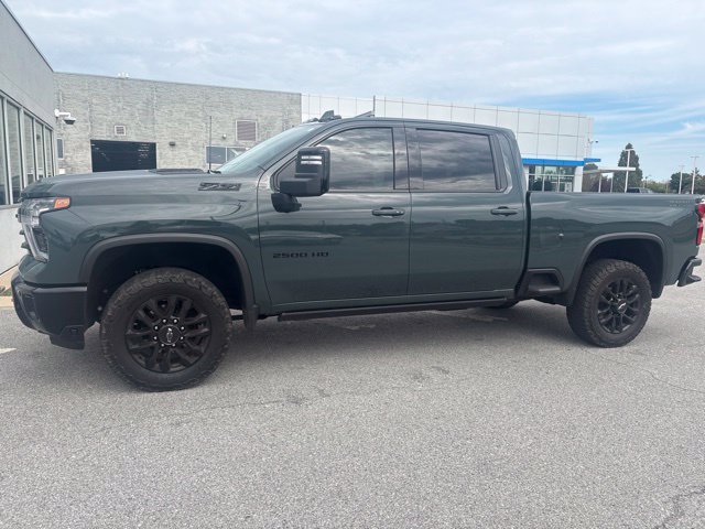 Used 2025 Chevrolet Silverado 2500 LTZ w/ Trail Boss Package AWD/4WD image 1