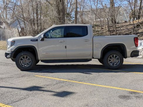 New 2026 GMC Sierra 1500 AT4X image 4
