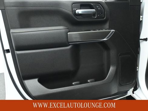 Used 2023 GMC Sierra 3500 AT4 image 9