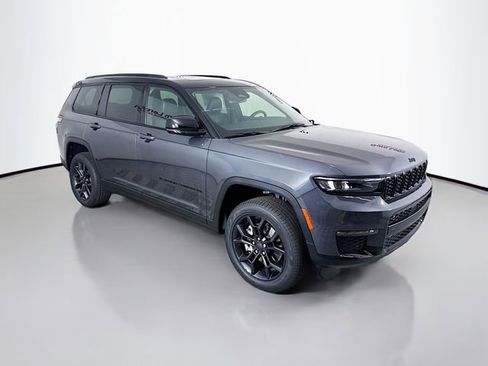 New 2025 Jeep Grand Cherokee L Limited image 1
