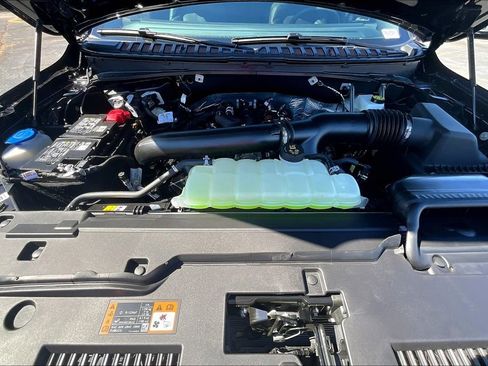 New 2025 Lincoln Navigator Reserve w/ Jet Appearance Package image 11