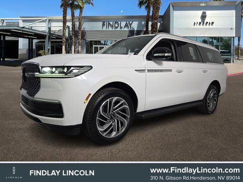 New 2026 Lincoln Navigator L Premier AWD/4WD image 1