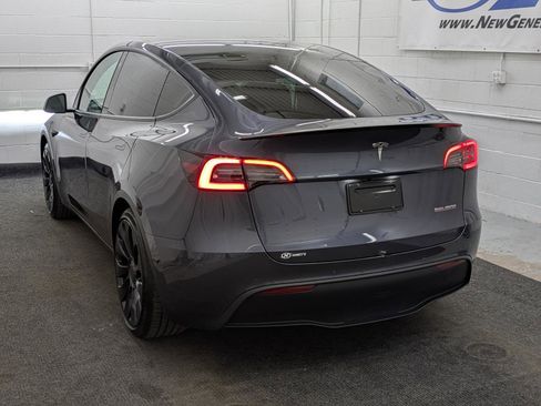 Used 2022 Tesla Model Y Performance image 17
