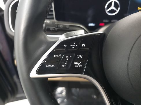 Used 2025 Mercedes-Benz GLE 450e 4MATIC w/ AMG Line Exterior image 11