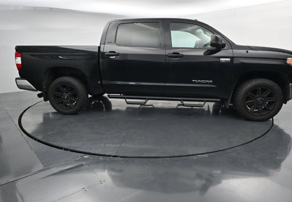 Used 2018 Toyota Tundra SR5 w/ SR5 Upgrade Package AWD/4WD image 9