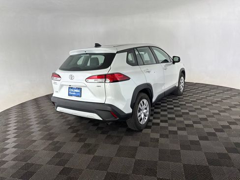 Used 2023 Toyota Corolla Cross L AWD/4WD image 5