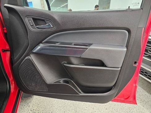 Used 2019 Chevrolet Colorado Z71 AWD/4WD image 33