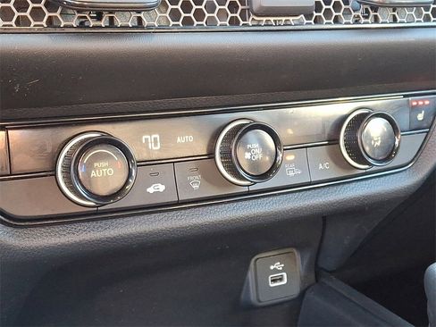 Used 2023 Honda HR-V Sport image 16