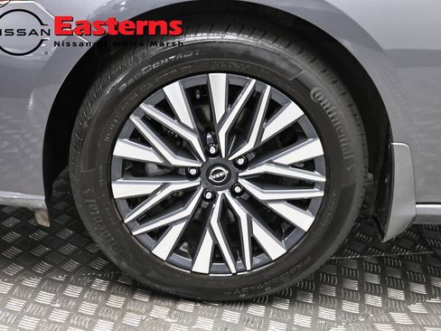Used 2024 Nissan Altima 2.5 SV AWD/4WD image 31