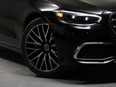 Used 2022 Mercedes-Benz S 500 4MATIC image 5