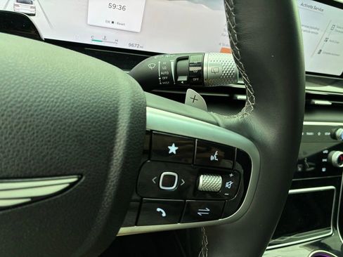 Used 2025 Genesis GV80 2.5T image 28