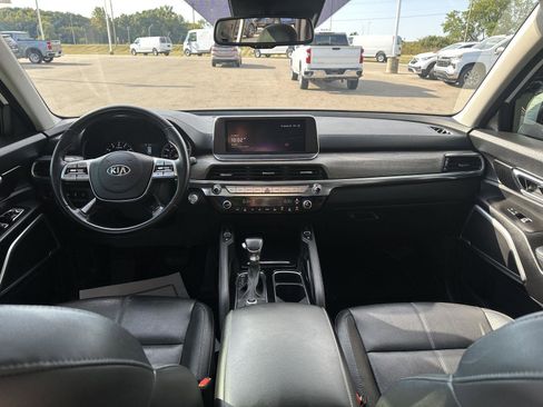 Used 2021 Kia Telluride EX w/ EX Premium Package image 14