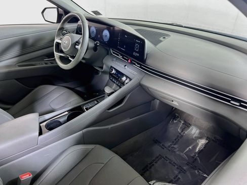 Used 2023 Hyundai Elantra SEL w/ Convenience Package FWD image 28