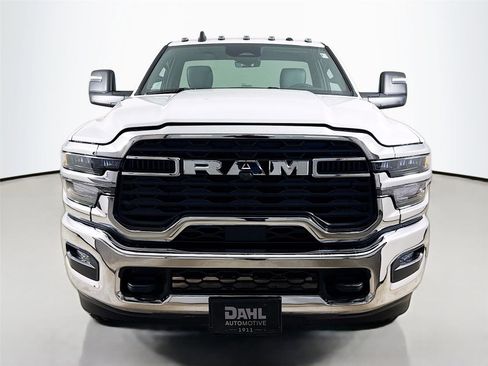 New 2026 RAM 2500 Tradesman w/ Chrome Appearance Group image 3