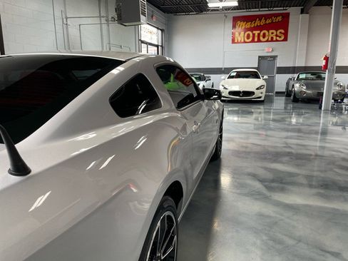 Used 2013 Ford Mustang GT Premium image 10