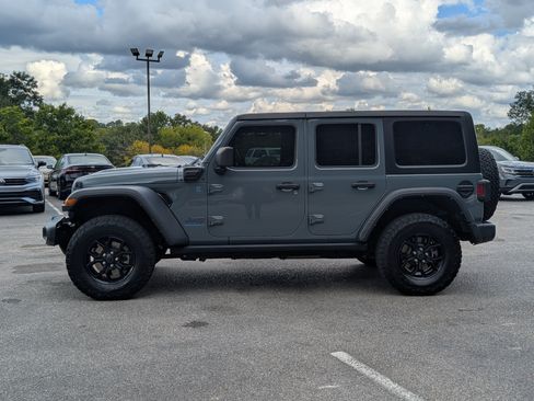 Used 2024 Jeep Wrangler Unlimited AWD/4WD image 6