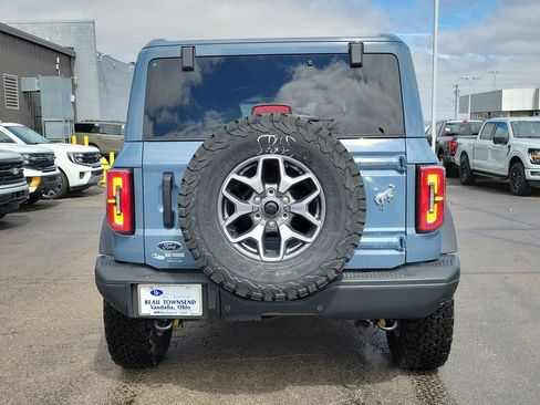 New 2025 Ford Bronco Badlands image 5