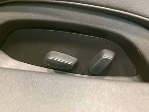 Used 2020 Chevrolet Corvette Stingray Coupe w/ 1LT image 11