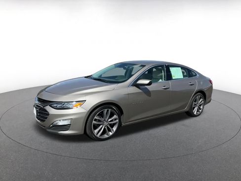 Used 2024 Chevrolet Malibu LT image 9
