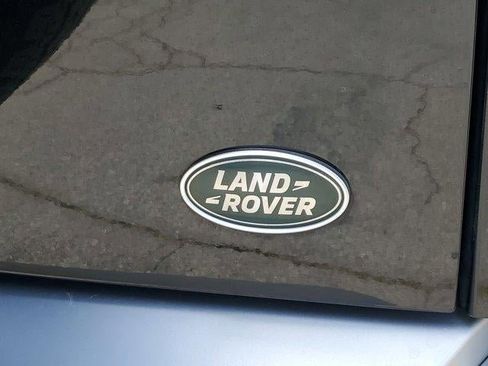 Used 2023 Land Rover Defender 110 S image 6