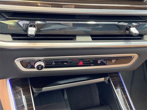 Used 2025 BMW X5 xDrive40i w/ Premium Package image 28