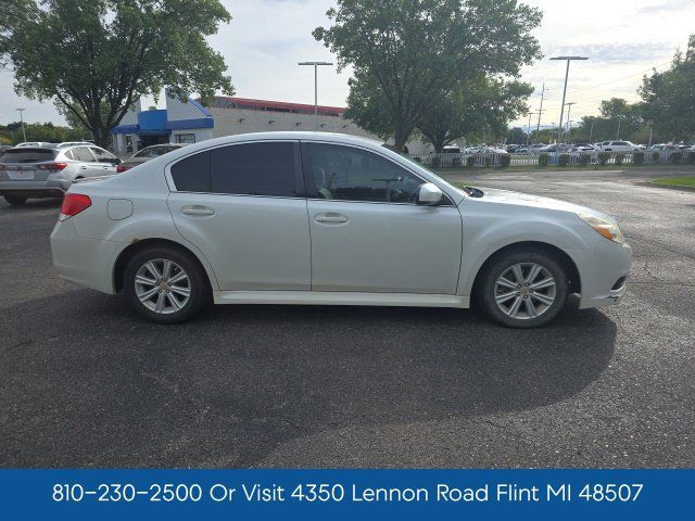 Used 2011 Subaru Legacy 2.5i Premium AWD/4WD image 10